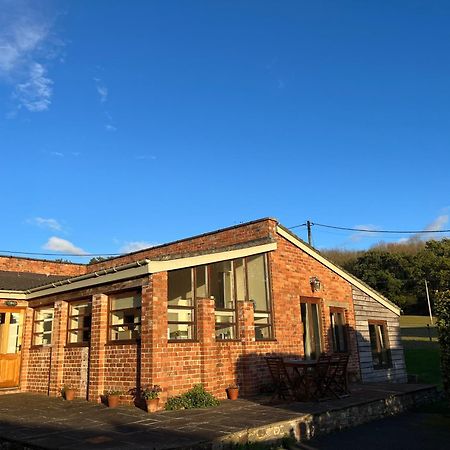The Old Bull Pen Villa Abergavenny Eksteriør billede